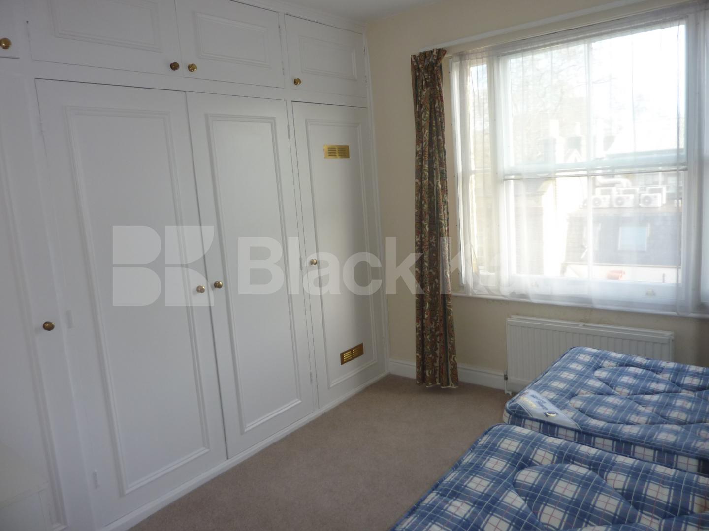 			NEW INSTRUCTION & NEAR REGENTS PARK!, 2 Bedroom, 1 bath, 1 reception Flat			 Nottingham Place, BAKER STREET